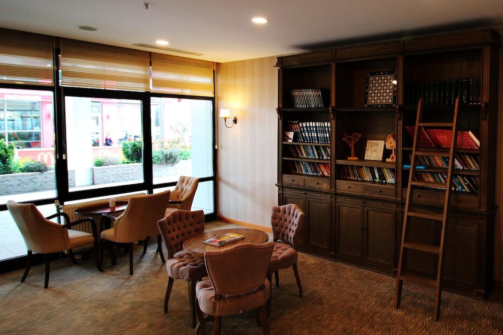 Sarissa Otel - Image 32