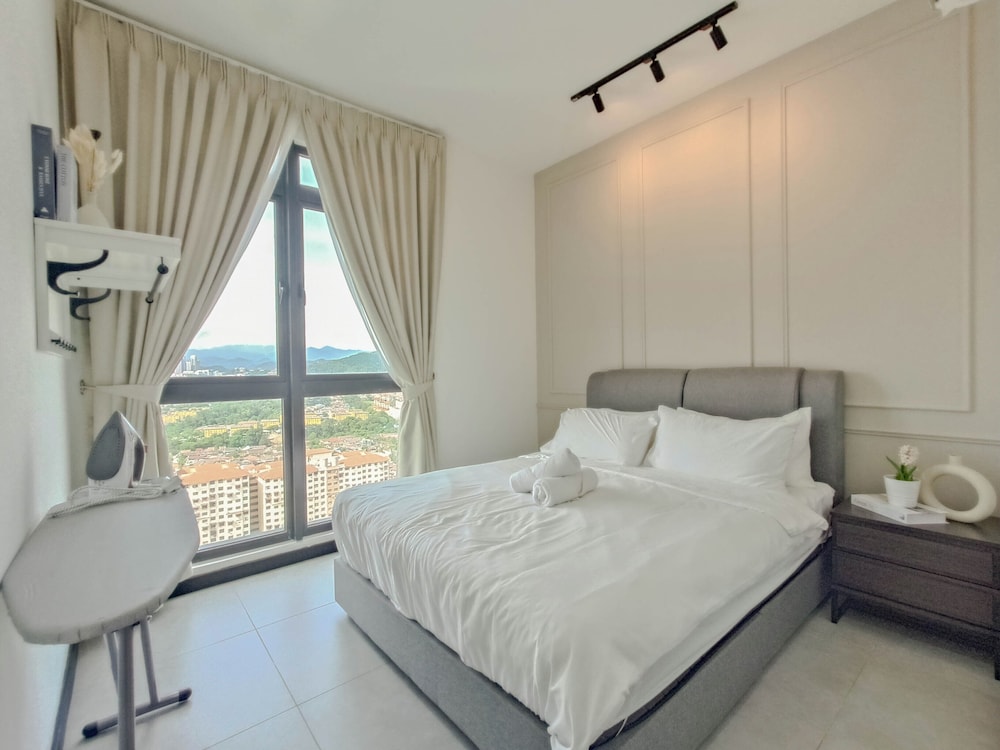 Neu Suites by Manhattan Group