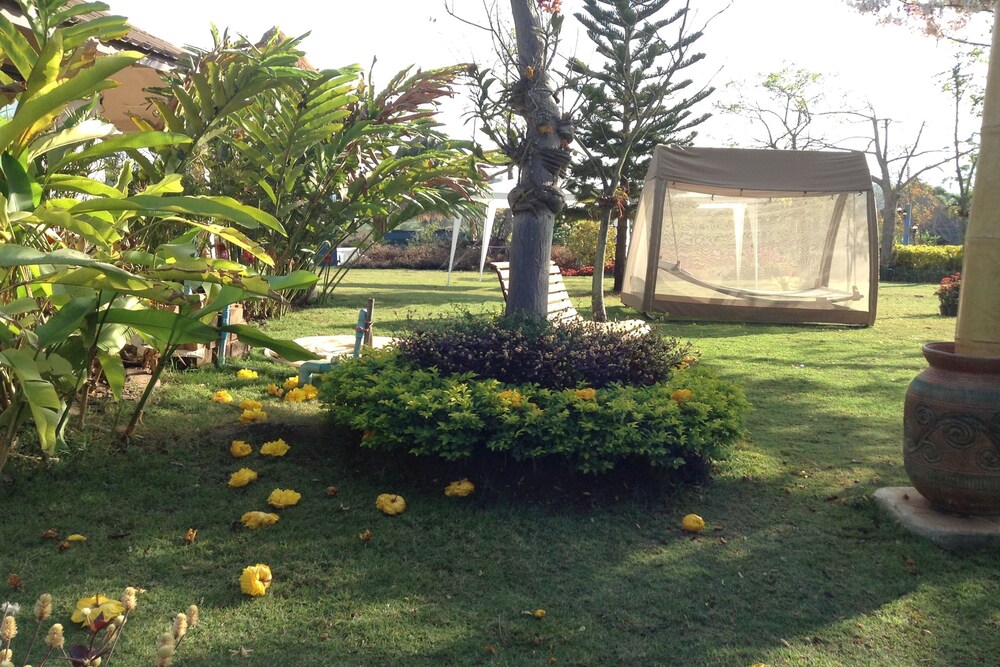 Reewa Waree Resort