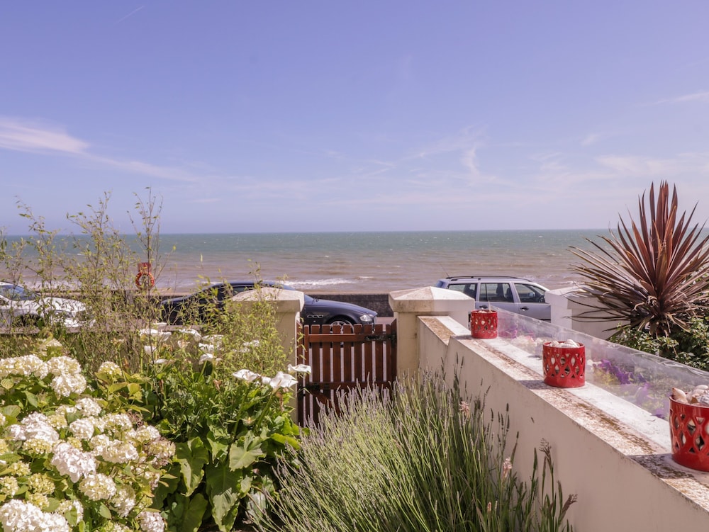 6 Gloster Terrace