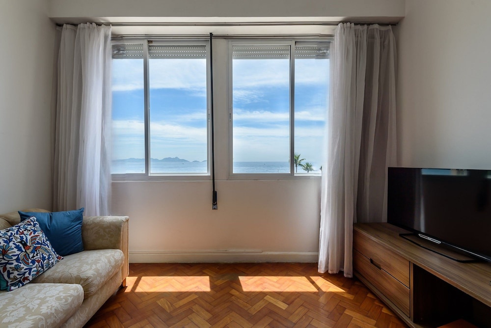 Classic 4-bedrooms by the Sea A 3484/301