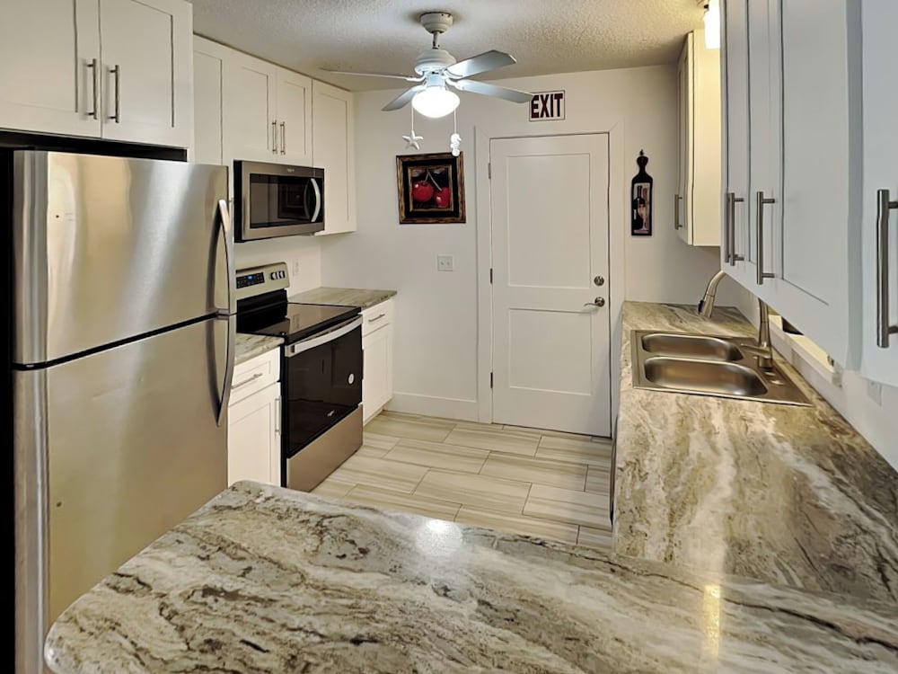 Summer Breeze by Distinctive Beach Rentals