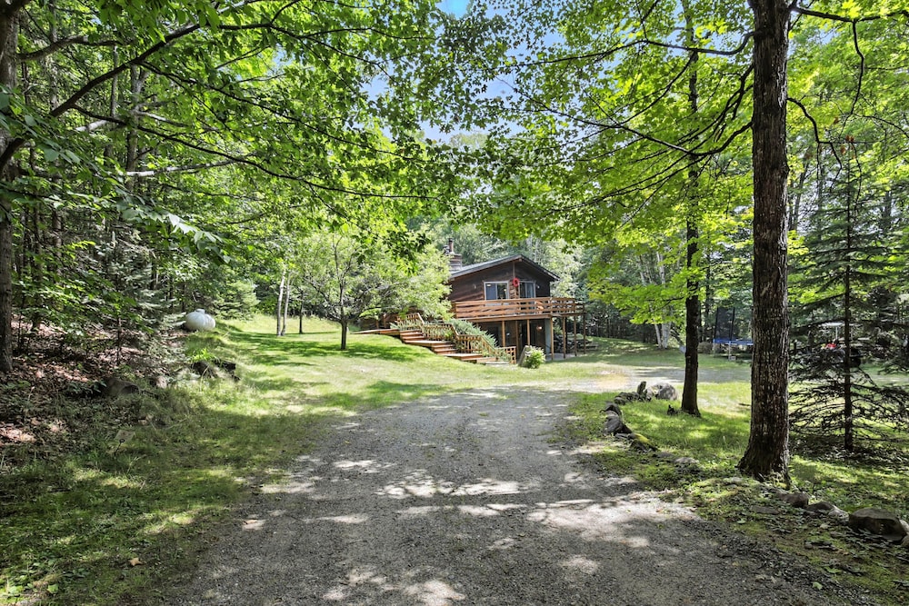 The Treehouse Lakes & Trails Cabin 3 Bedroom Cabin