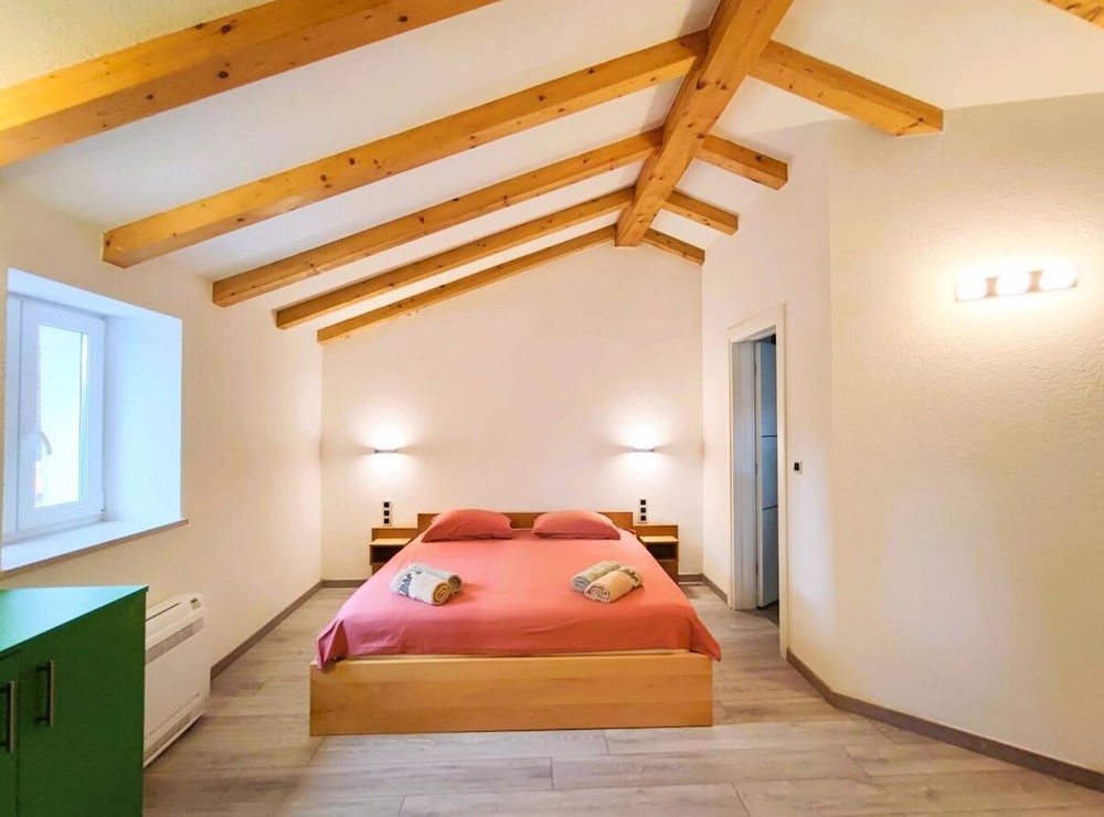 Villa Galant Brgudac - Private Oasis With Pool