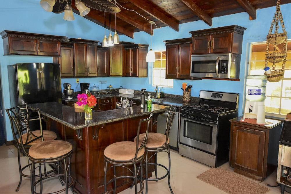 Caribbean Shores Bed & Breakfast