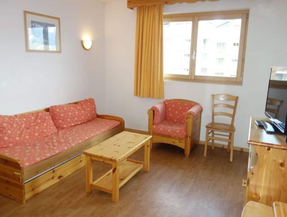 Flat in Nendaz Near Ski Slopes & Cable Cars