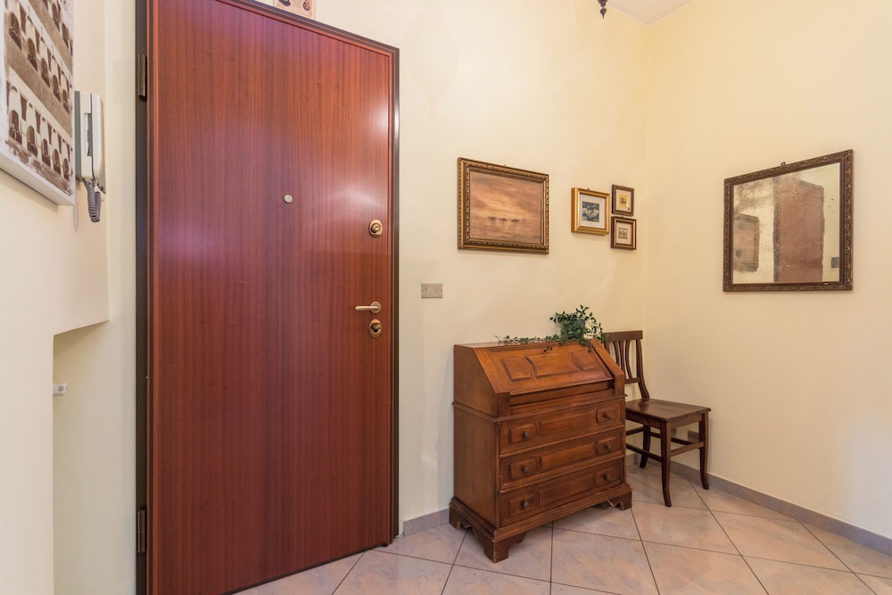 Frejus Classic Apartment photo 5