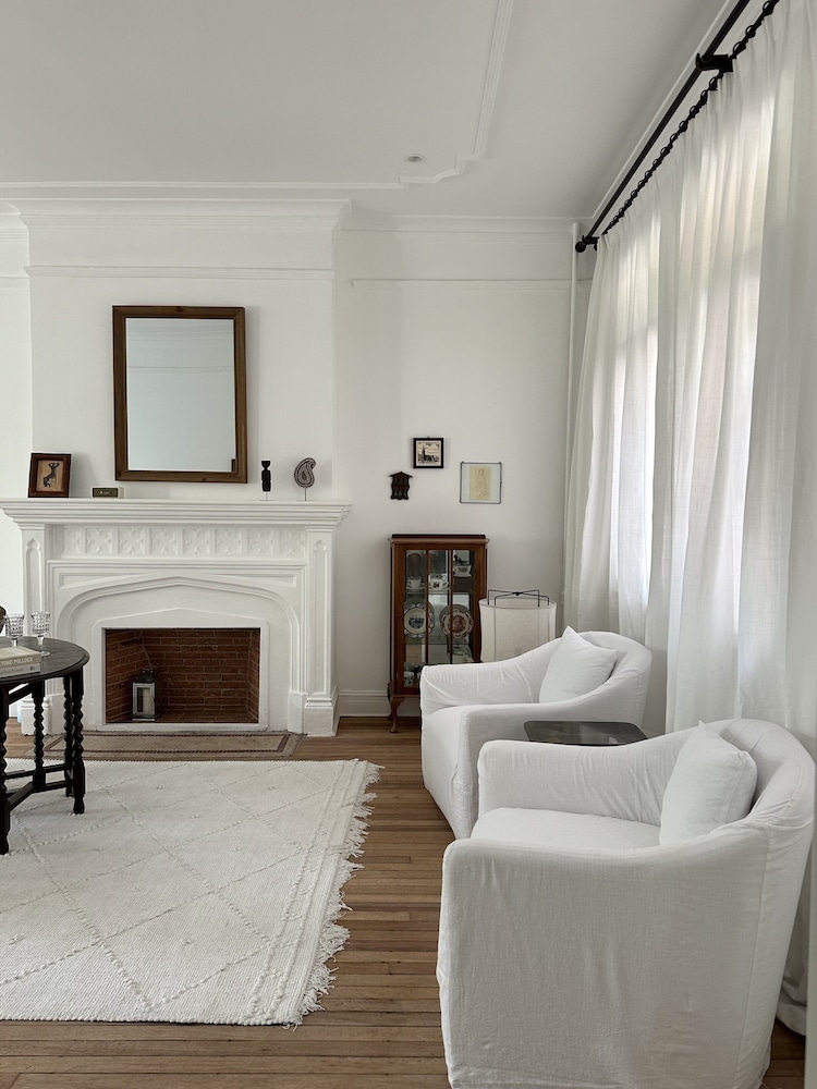 Shanghai Hills& Art Suite 17