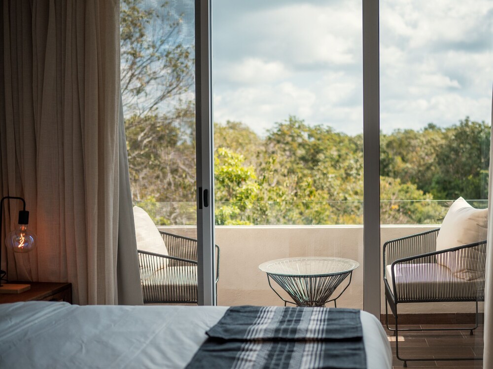 NHOA 312A 2BR Jungle View Aldea Zama