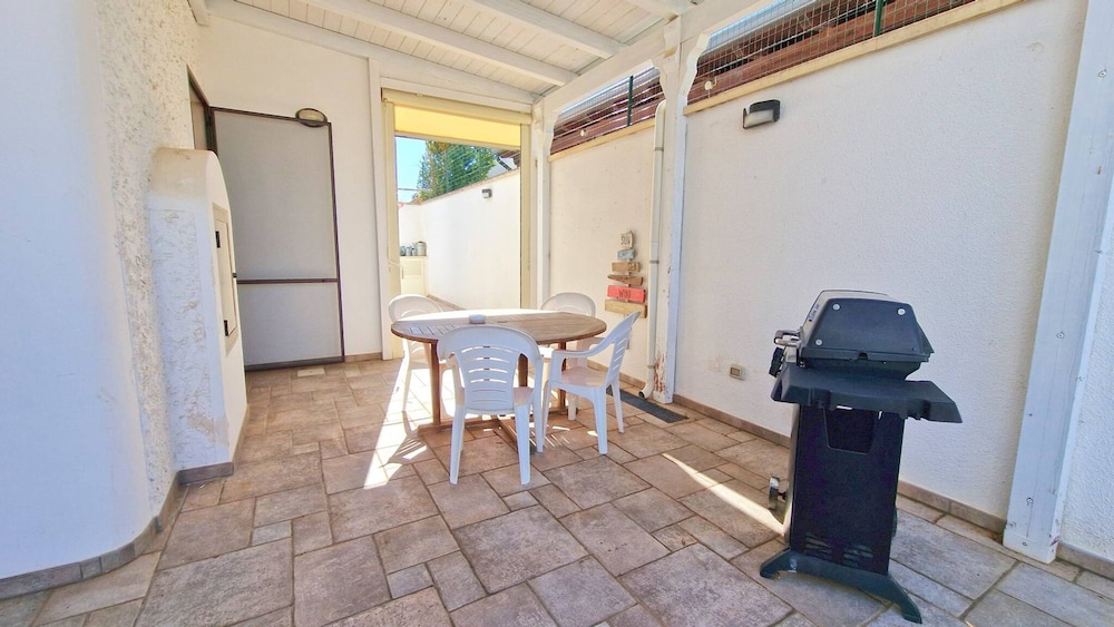 Villa Fede - 3 Bedrooms 2 Bathrooms air Conditioning by the sea