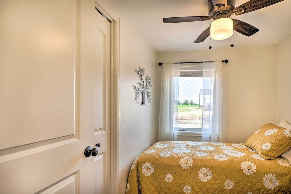 Cañon City Home: 15 Mi to Royal Gorge Bridge! view 2