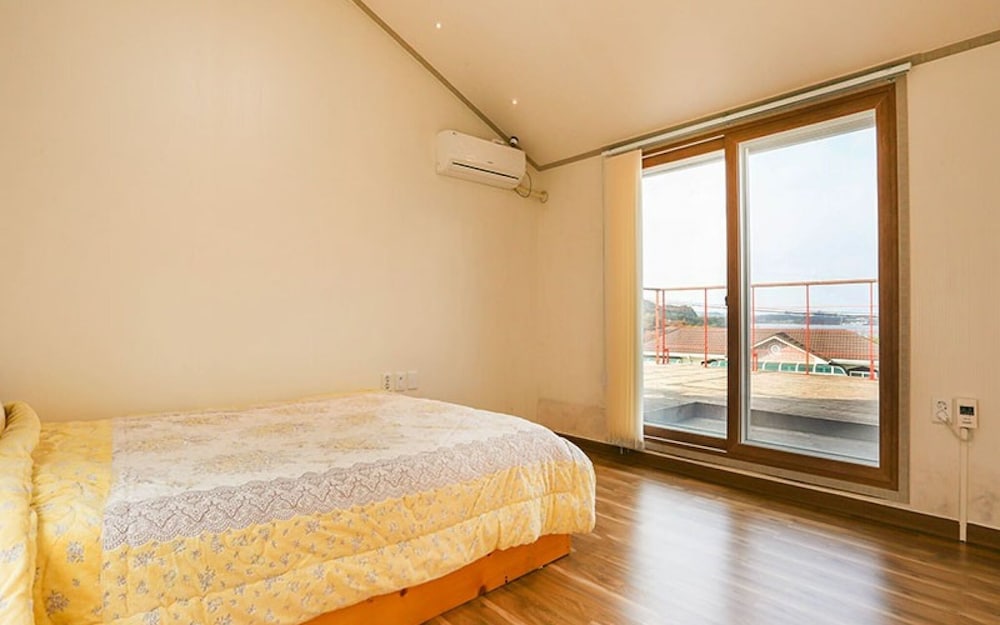Gyeongju Twin Village Bed and Breakfast