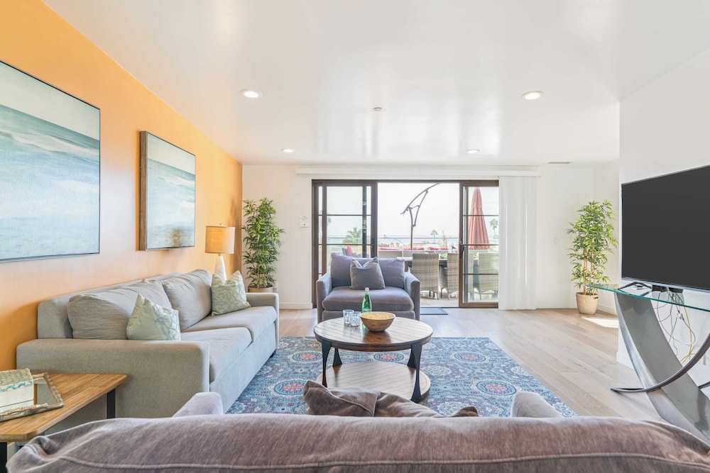 Windansea by Avantstay Private Rooftop Patio, 2 Blocks to Beach & Town