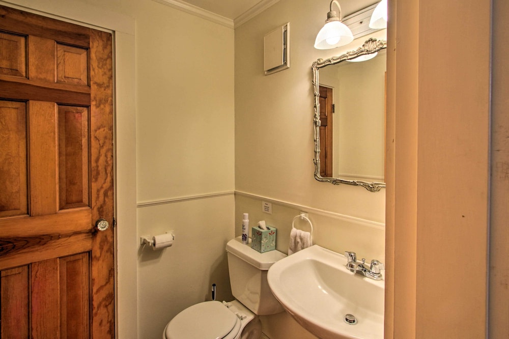 Expansive Beachfront Retreat w/ Outdoor Shower - Property Image 9