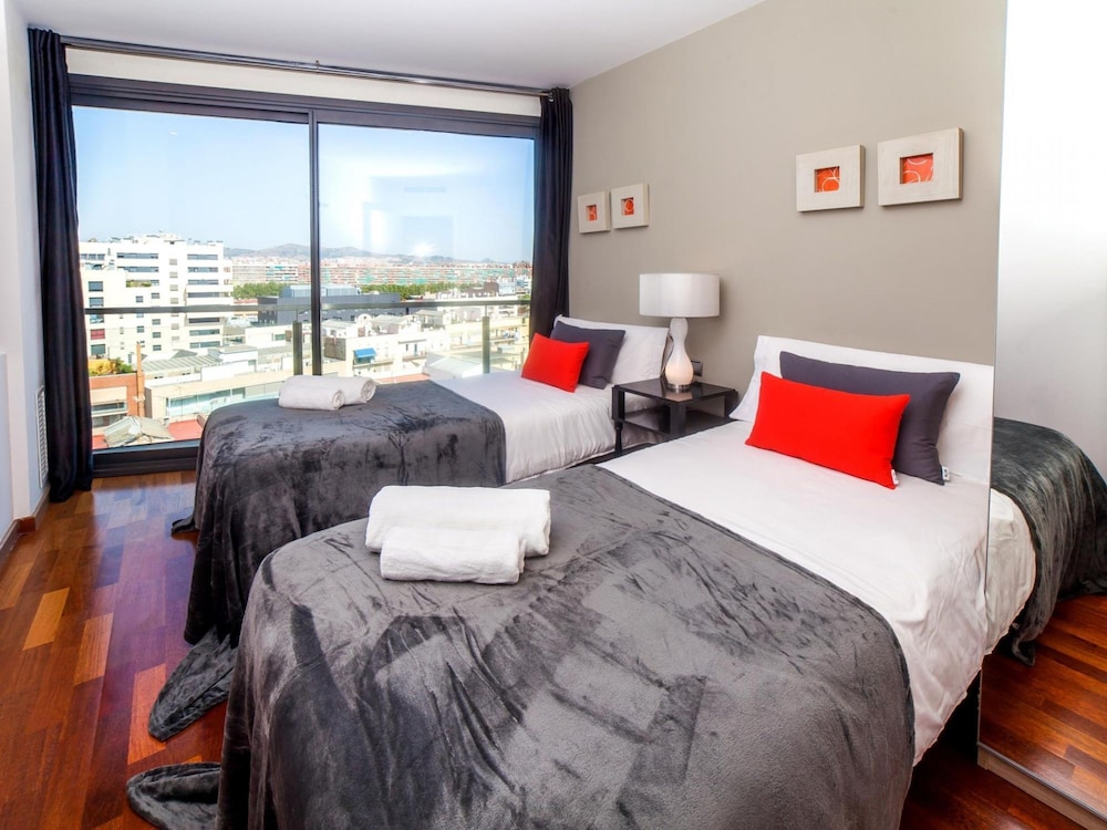 Victoria Diagonal Mar 1 Design Duplex Penthouse