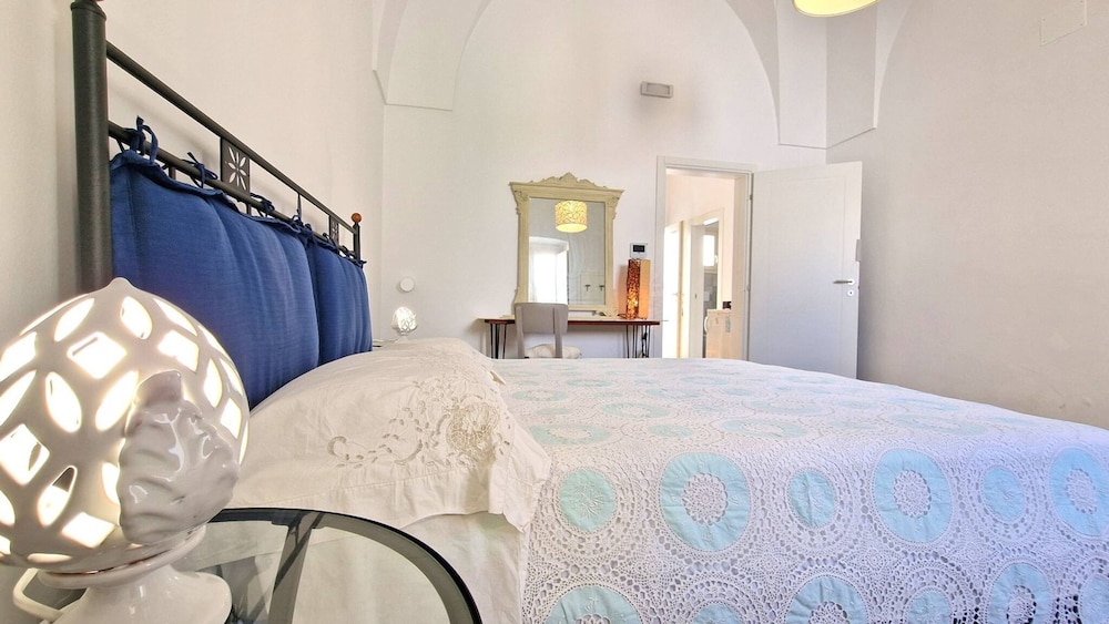 Dimora Maniscalco With Star Vault Ceilings in Matino 2 Bedrooms