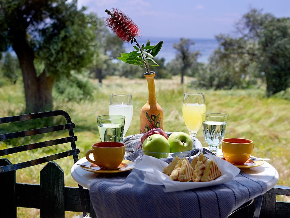 Ledra Samos Hotel