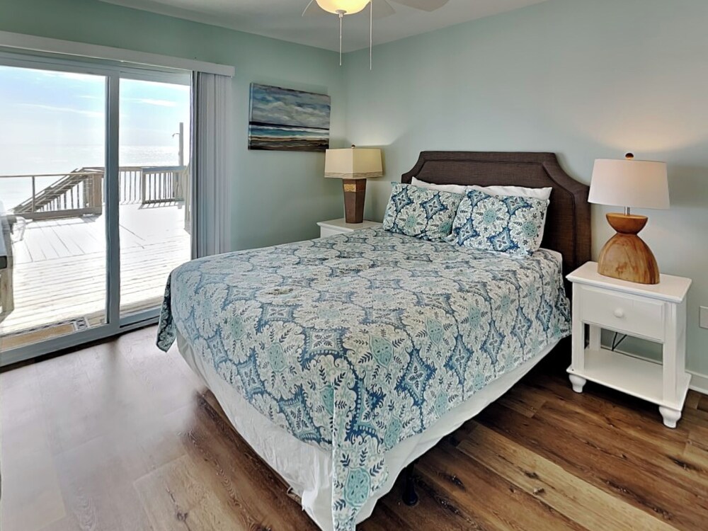 A Grande Green by Topsail Realty