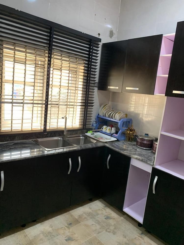 ELLEX SLEEVES APARTMENT