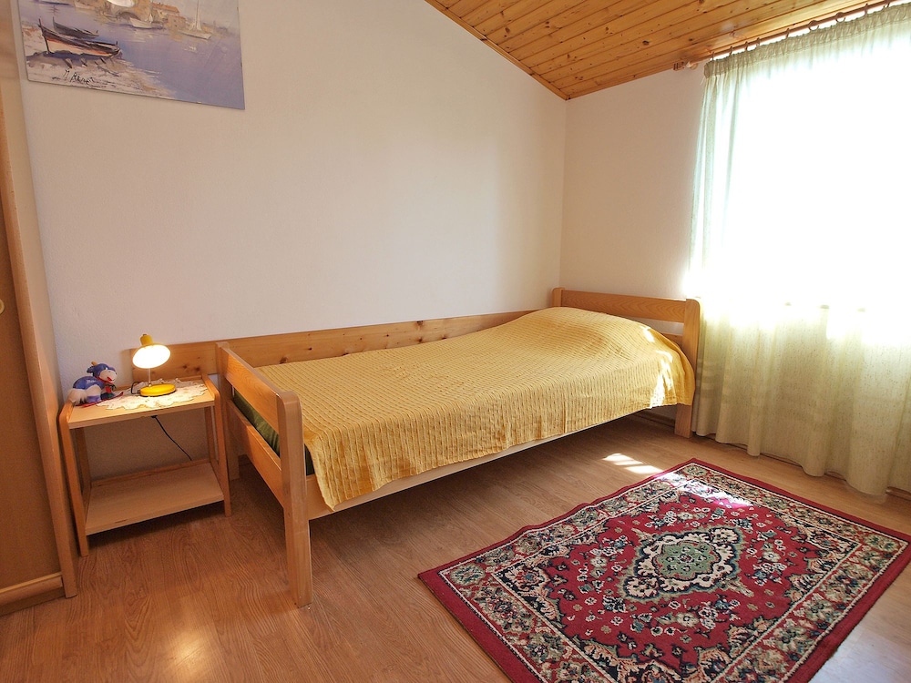 Apartment 50 view 3