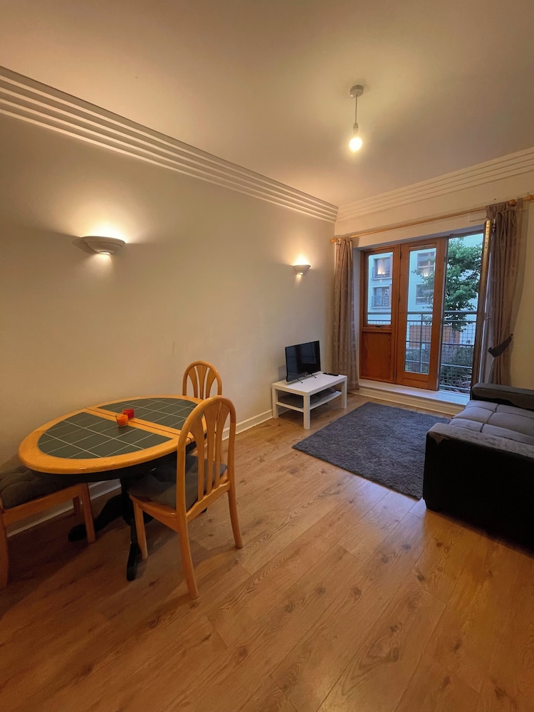 Entire Apartment in Heart of Dublin
