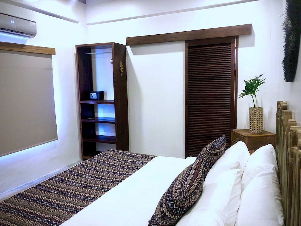 Yumi Villas Port Barton view 4