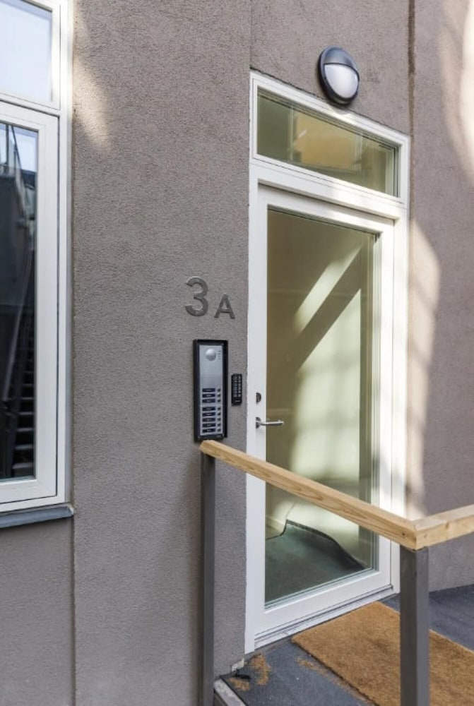 Newly Renovated Nordic Design Perfect Location view 4