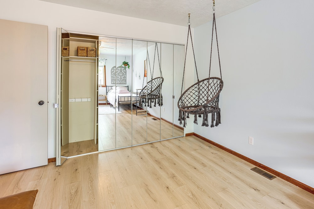 Spacious Rock Springs Stay Near Shops & Dining!