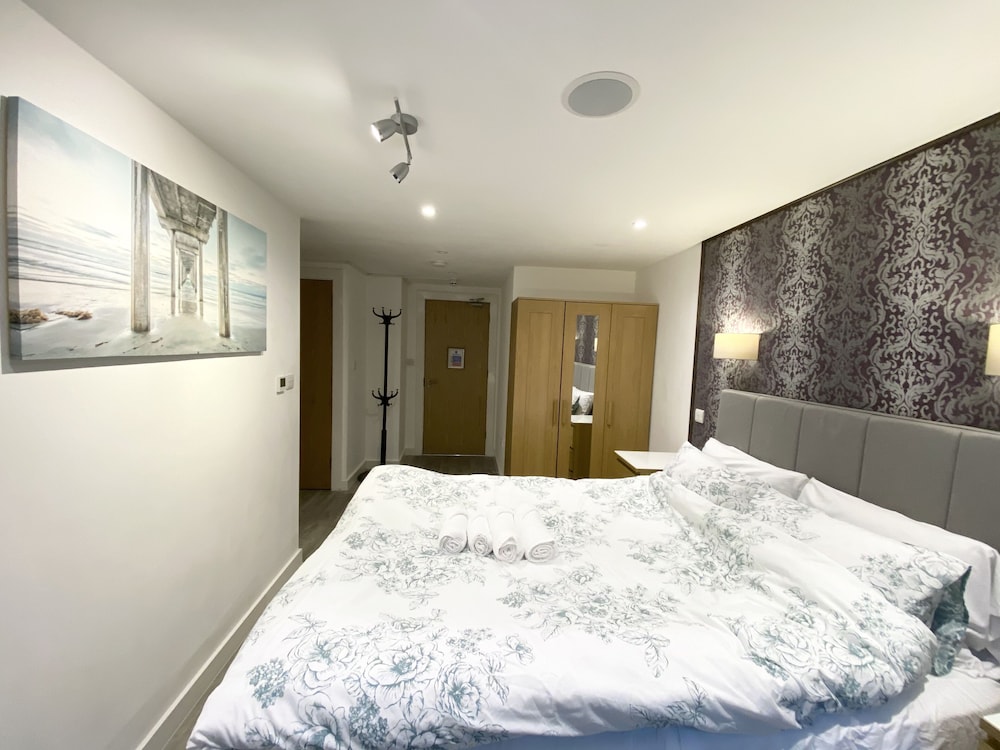 Lovely 1-bed Apartment in Manchester view 5