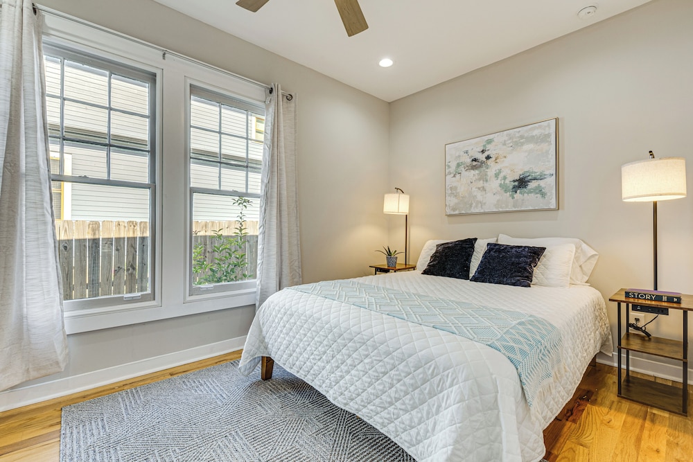Walk to Beltline: Wfh-friendly Hub w/ Yard!