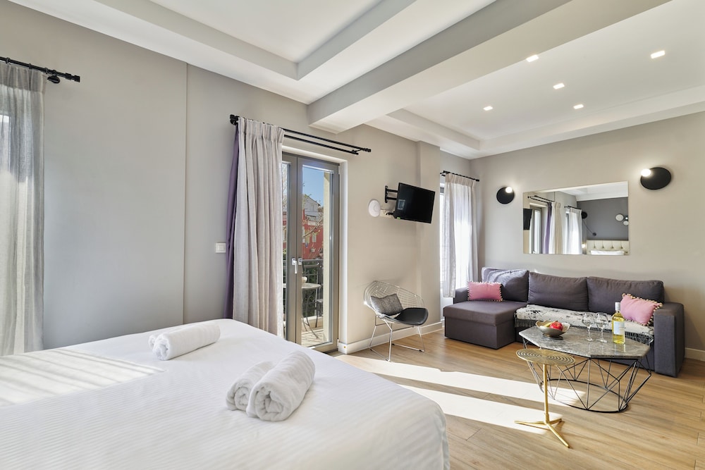 Nival Luxury Suites