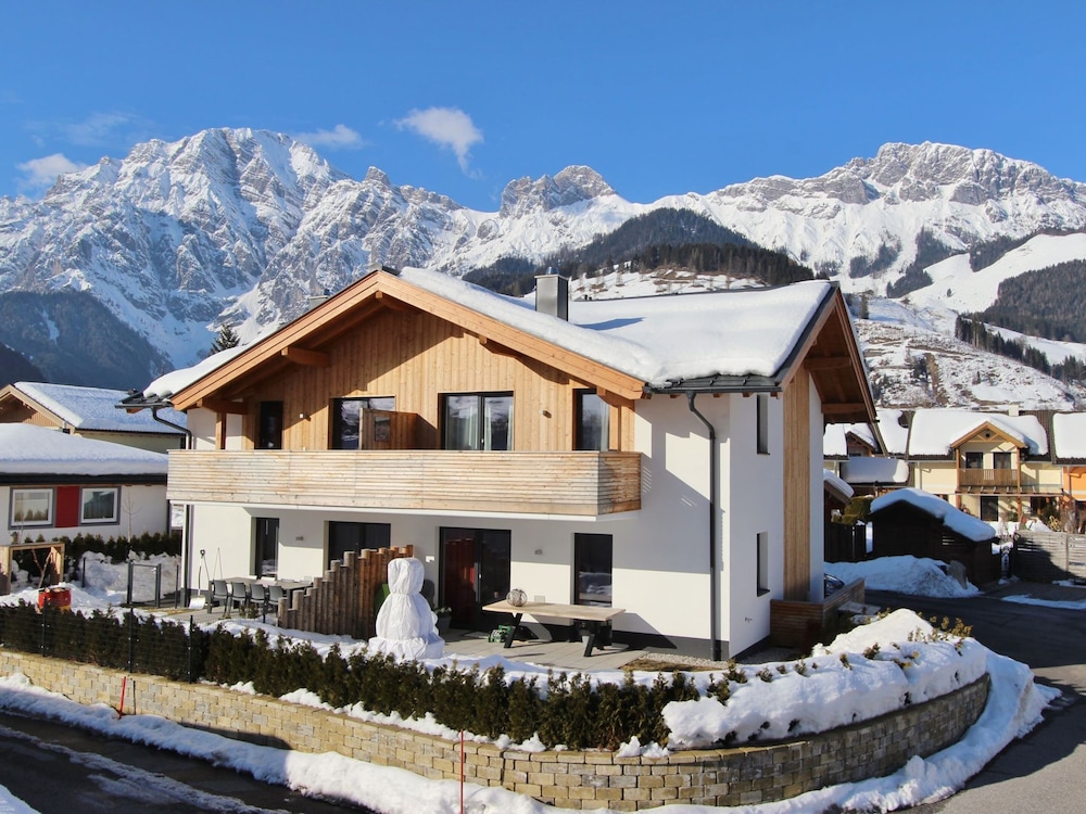 Apartment in ski Area in Leogang With Sauna view 3