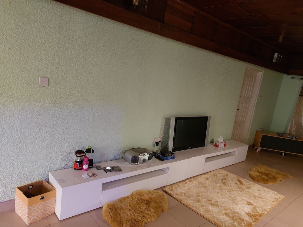 Charming 4-bed House in Atwima Techiman, Kumasi view 5
