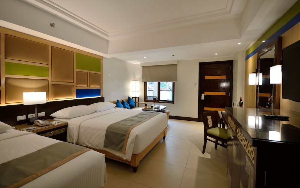 Henann Resort Alona Beach — photo 81