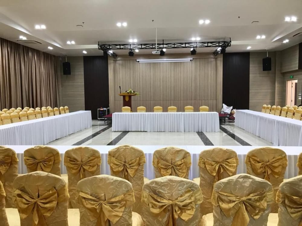 meeting & event spaces