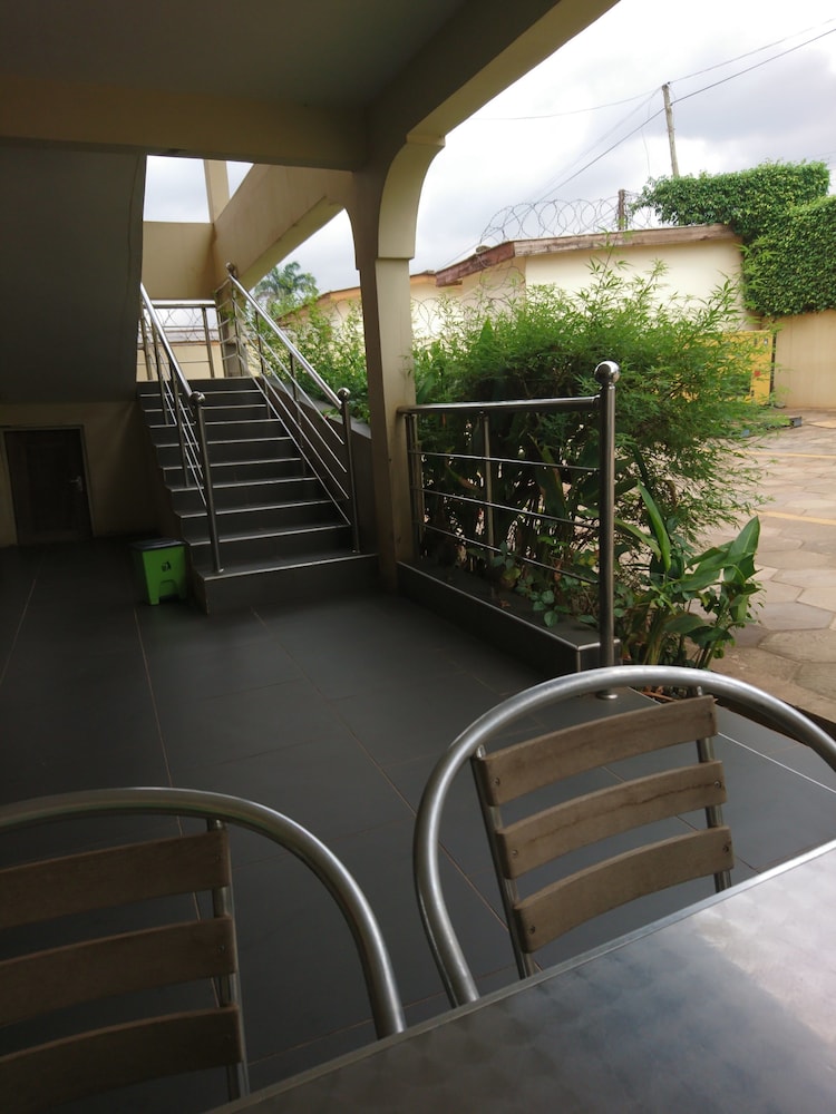 The Golden Apple Guest House