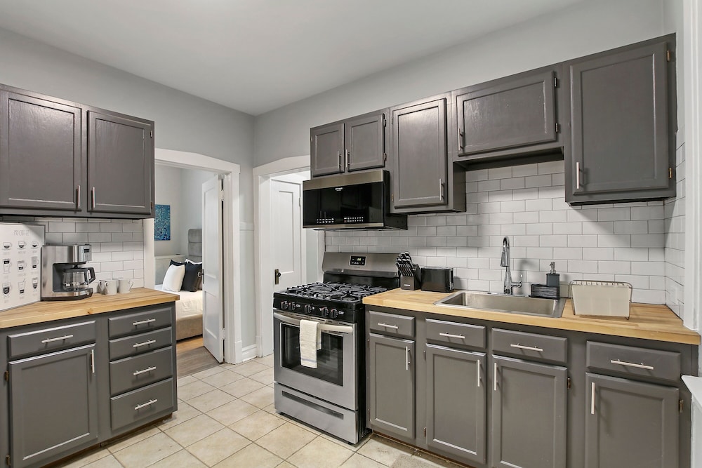Radiant 2BR - Springfield 04-2