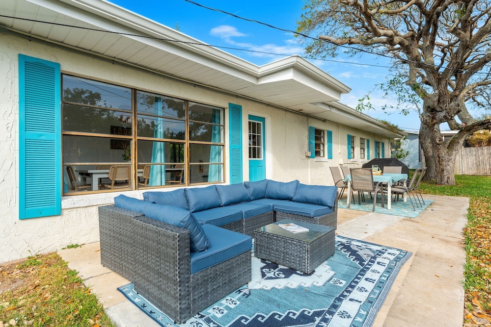 112 Surf Drive