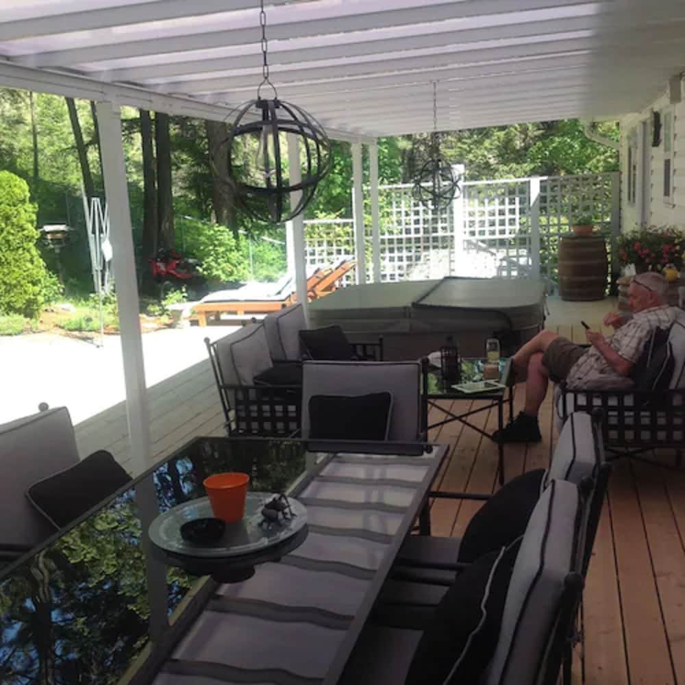 Alexandria House Bed & Breakfast