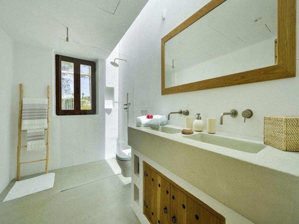 Holiday Home With Children Play Area