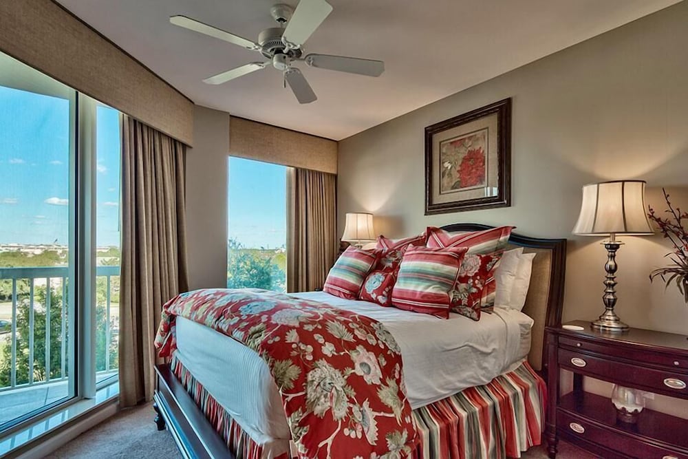 ST LUCIA 506 3 Bedroom Holiday Home by Five Star Properties