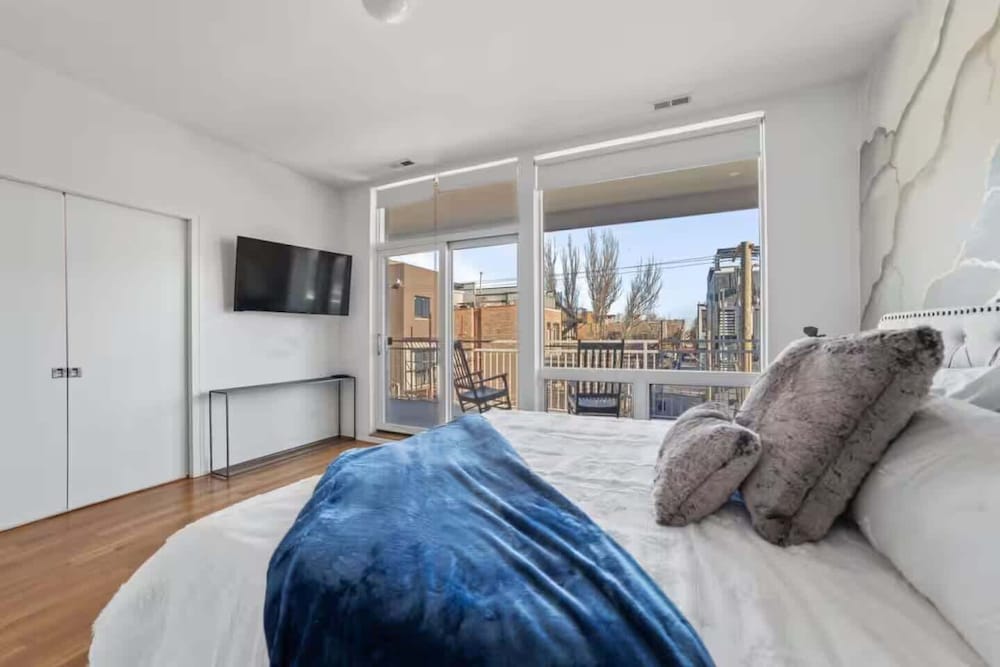 Three Condos Full Building Rental