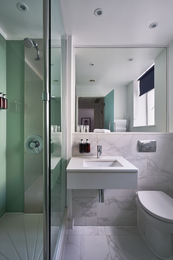 The Cumberland, London 2