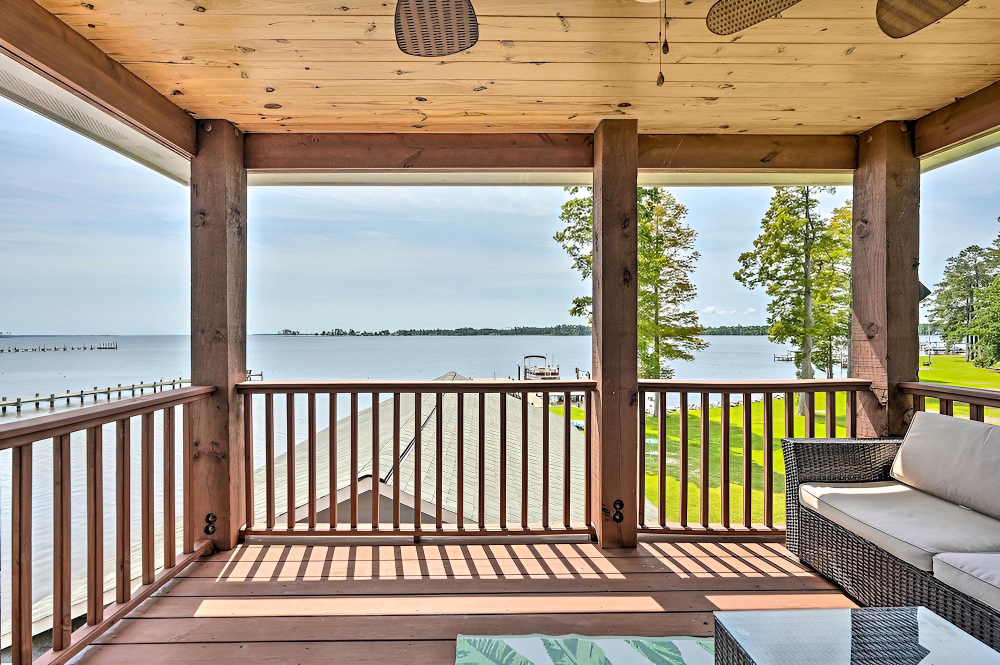 Prized Riverfront Condo w/ Fishing On-site! view 2