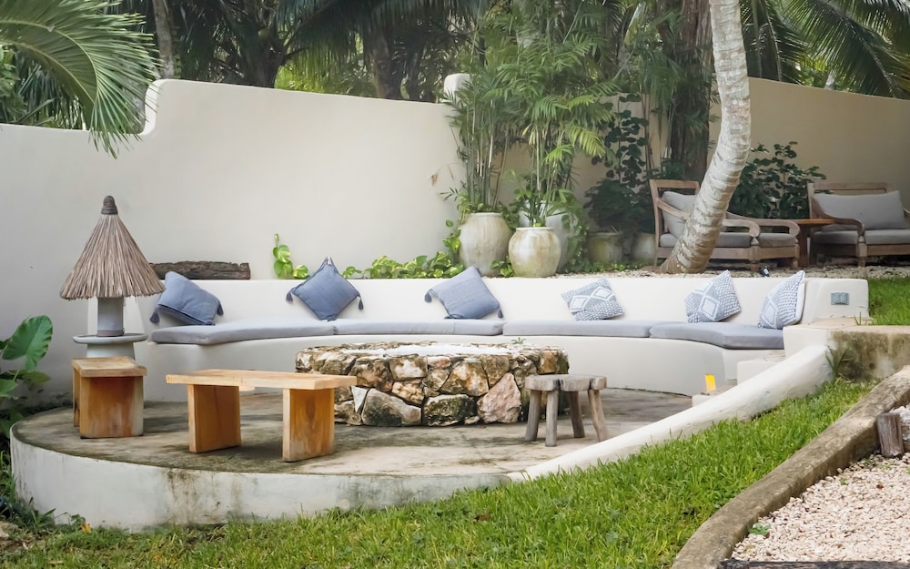 Padma Ha Retreats