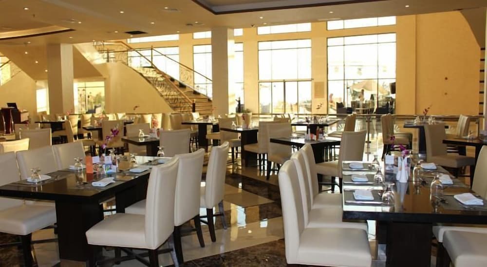 Sweimeh Vacations - Grand East Hotel - Resort  Spa Dead Sea - Property Image 11