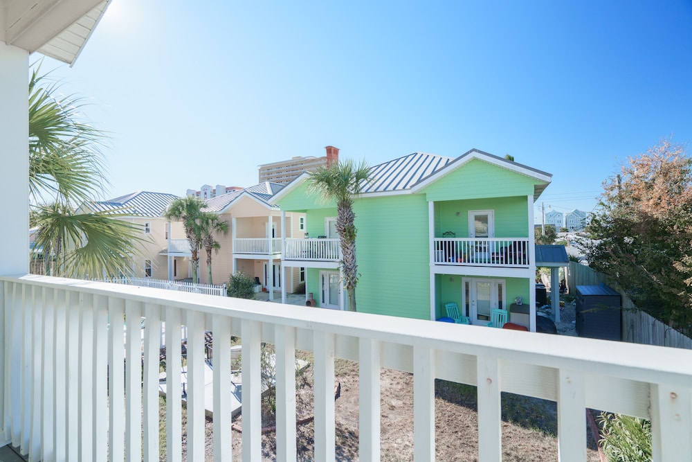 Aqua Vista view 5
