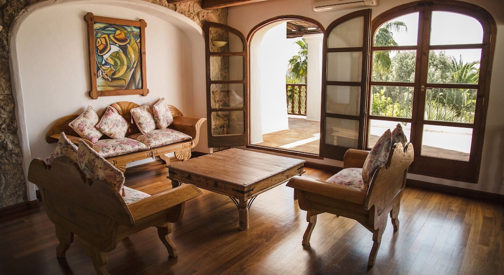 Villa Torres Caron view 5