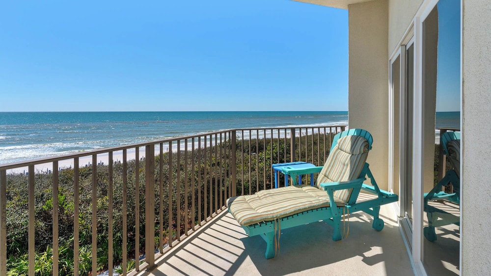 Legacy 303: Beachfront Retreat on 30a!