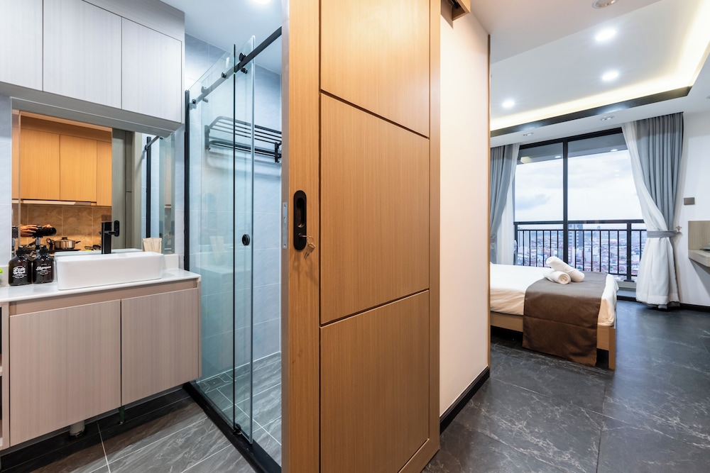 The Pinnacle Residence Service by Soben